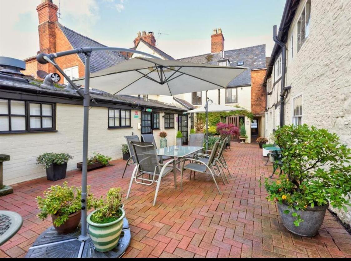 Sebastians Hotel Oswestry Exterior photo